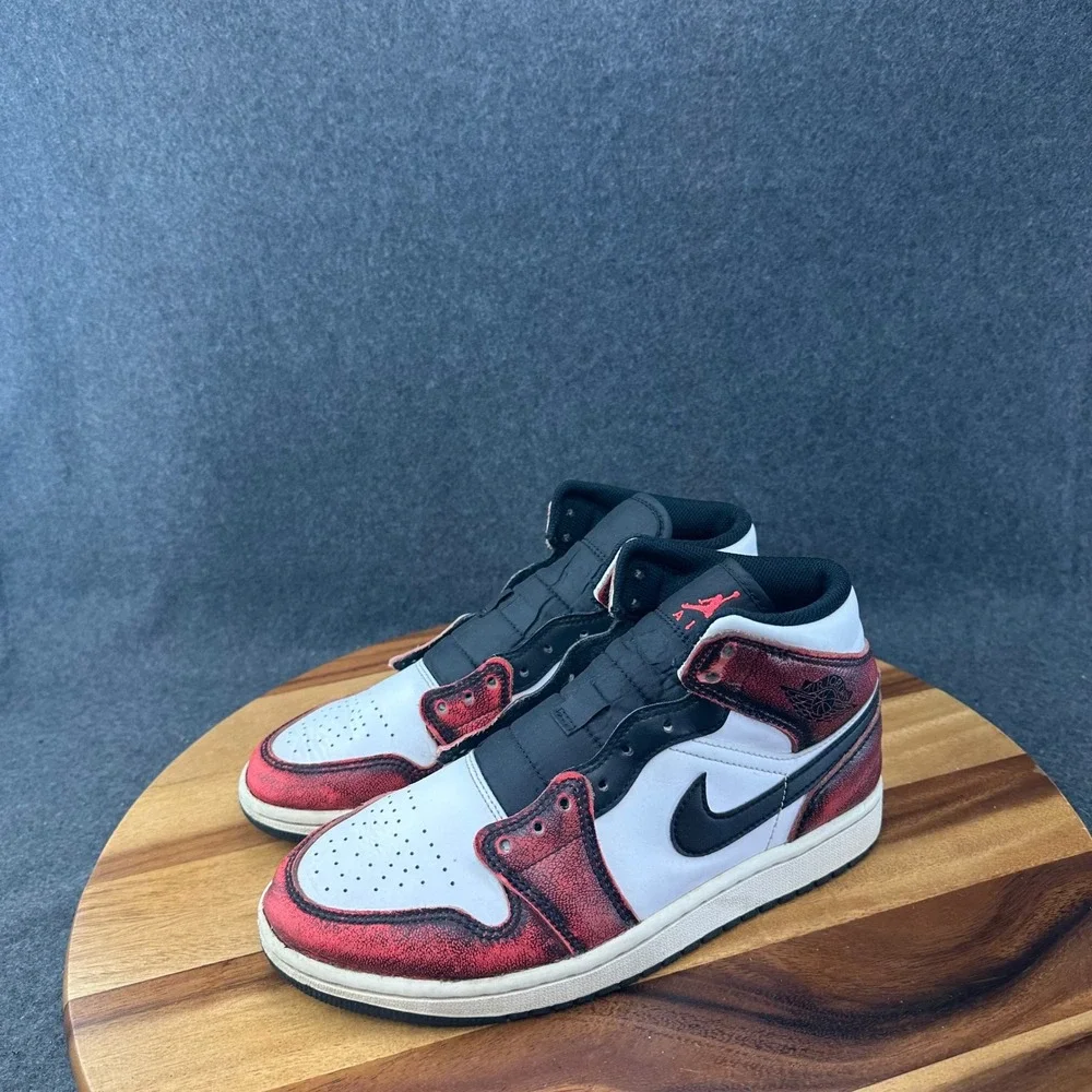 Nike Air Jordan 1 Mid SE Wear Away Chicago Red Mens Size 7.5 DV9565-006